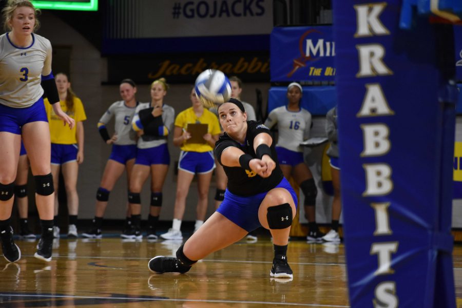 ABBY FULLENKAMP
The South Dakota State volleyball team is still in rebuilding mode during head coach Nicole Cirillo’s third season. The Jacks are currently 2-19 and want to use the rest of the season to learn for next year.