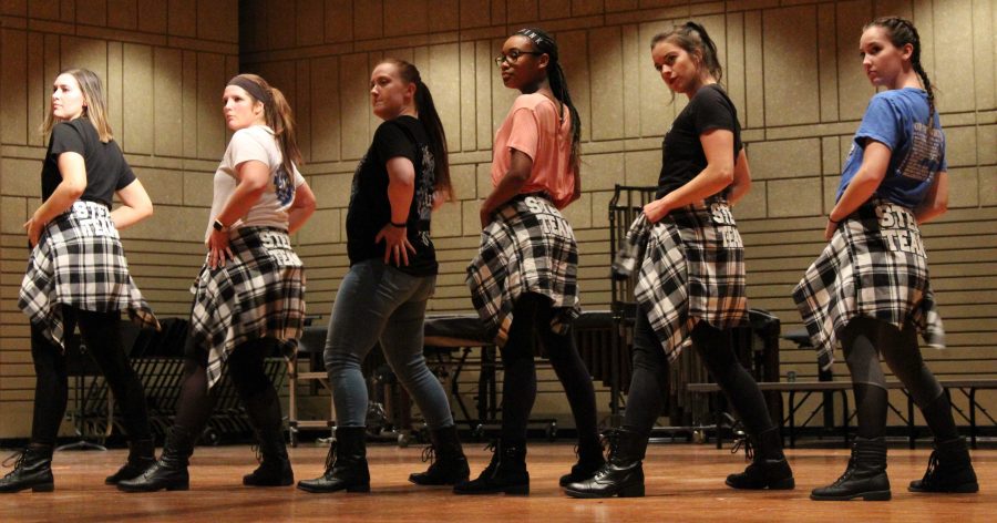 JENNY NGUYEN
BSA members Alex Farber (left), Savannah Swenson, Jordan Barthold, Morea Nicols, Katelyn Britzman, Bailey Lear and Amber Alvery rehearse Jan. 31 in the PAC. BSA Step Show was performed Saturday, Feb. 4 in the PAC.