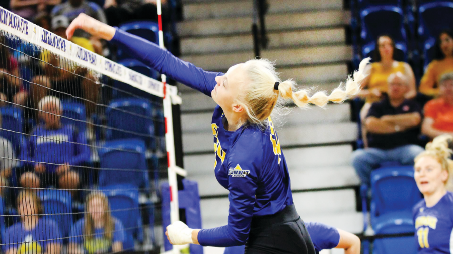 Volleyball goes 2-1 in North Texas Invitational
