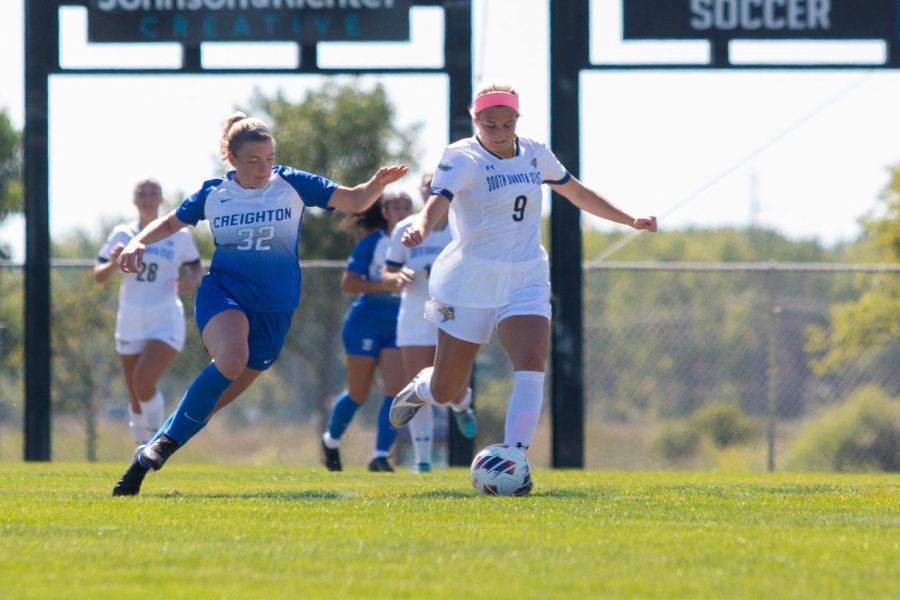 South Dakota State forward Cece Limongi moving the ball alongside Creighton midfielder Olivia Manning. The Jacks and the Bluejays ended the game with a 1-1 tie. It’s the second straight tie the Jackrabbits have had, following their 1-1 tie with Drake Sunday Sept. 4.
