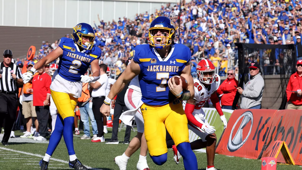 Chase Mason runs into the endzone for one of his two touchdowns during a 63-13 Hobo Day win over Youngstown State  on Saturday, October 12. Mason racked up 161 yards on the ground to lead the Jackrabbits.