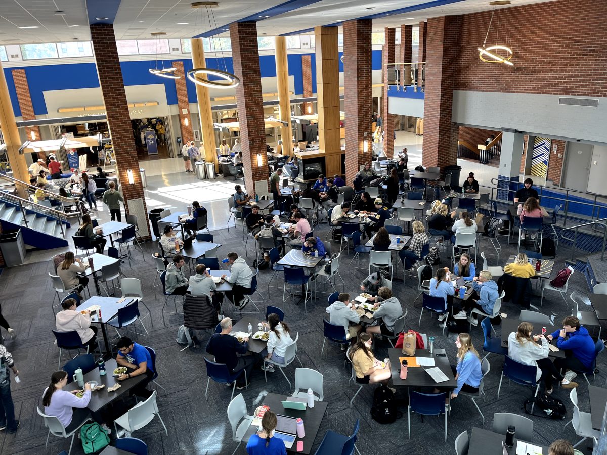 Students are seen studying and socializing in the marketplace at the Student Union. Last year, the record was broken for returning students being 82.9%, and then again this year with 83.8% returning students to the university. 