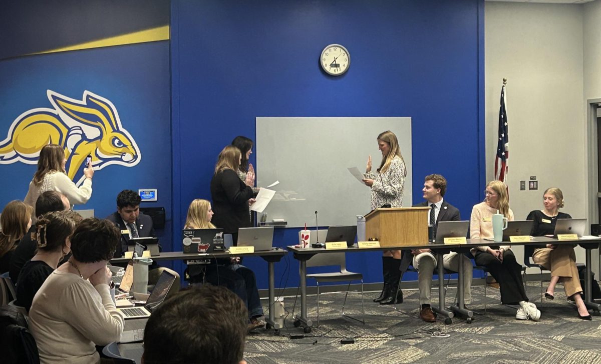 New senators are sworn into the Students' Association during their regular meeting Monday, Jan. 14.