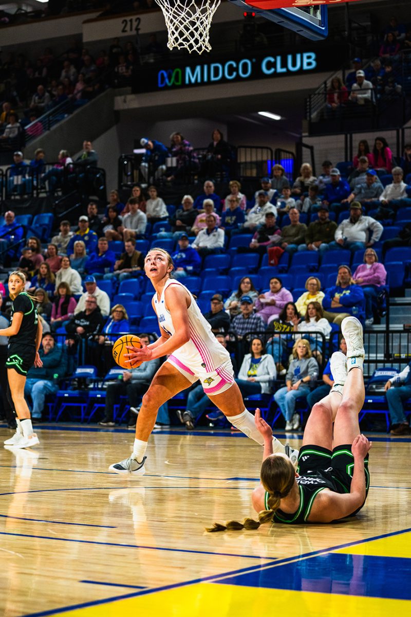 Senior Forward Brooklyn Meyer drives in for a layup on Feb. 12 against the UND Fighting Hawks. Meyer led the Jacks to a 94-48 win over UND with 21 points on the night.