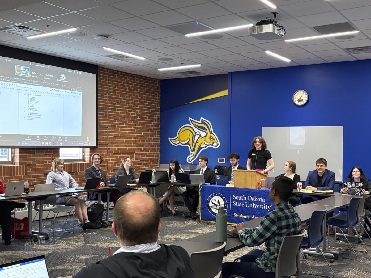 Students' Association president Sophie Spier addresses the senate on April 20, 2026 SA meeting. 